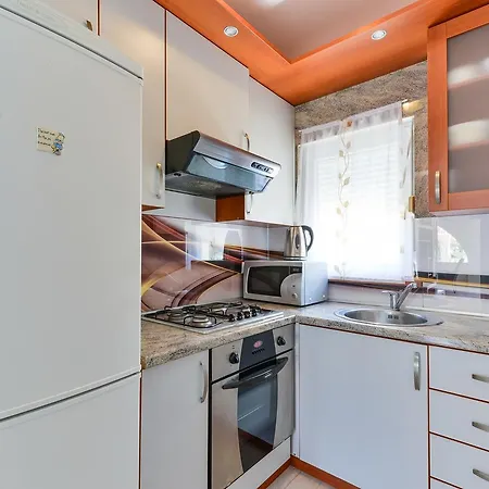 Lucica Apartment Vir