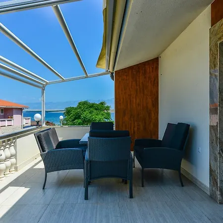 Apartment Lucica